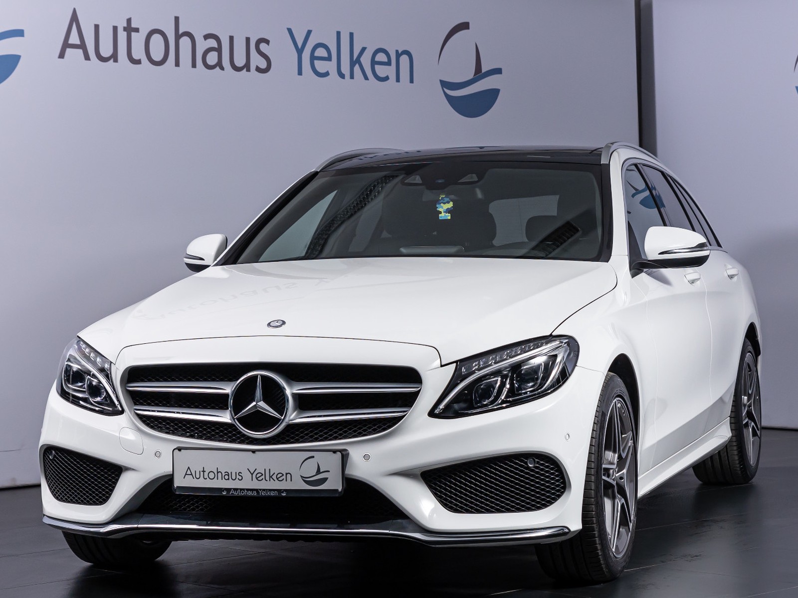 Mercedes-Benz C 220 d AMG Line 4M NAVI HUD PANO LEDER LED RFK