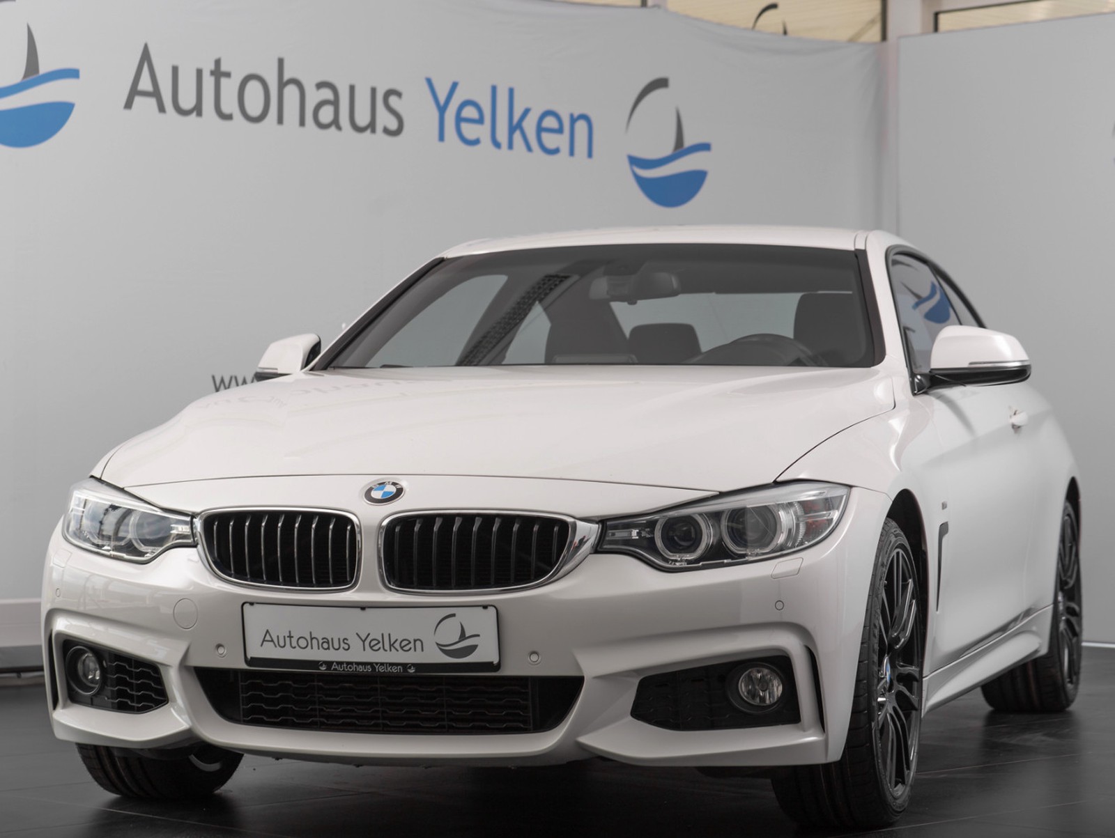 BMW 435 d M Paket xDrive NAVI PDC RFK SPORT-FW 2ZONE 19Z