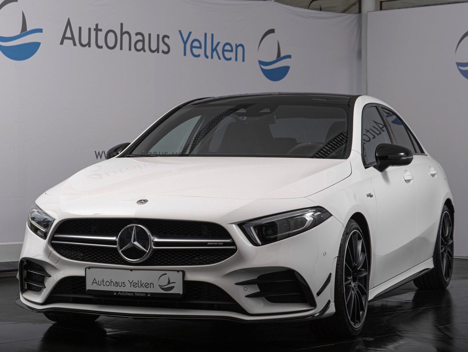 Mercedes-Benz A 35 AMG PERFORMANCE*NIGHT*PANO*BURMESTER*