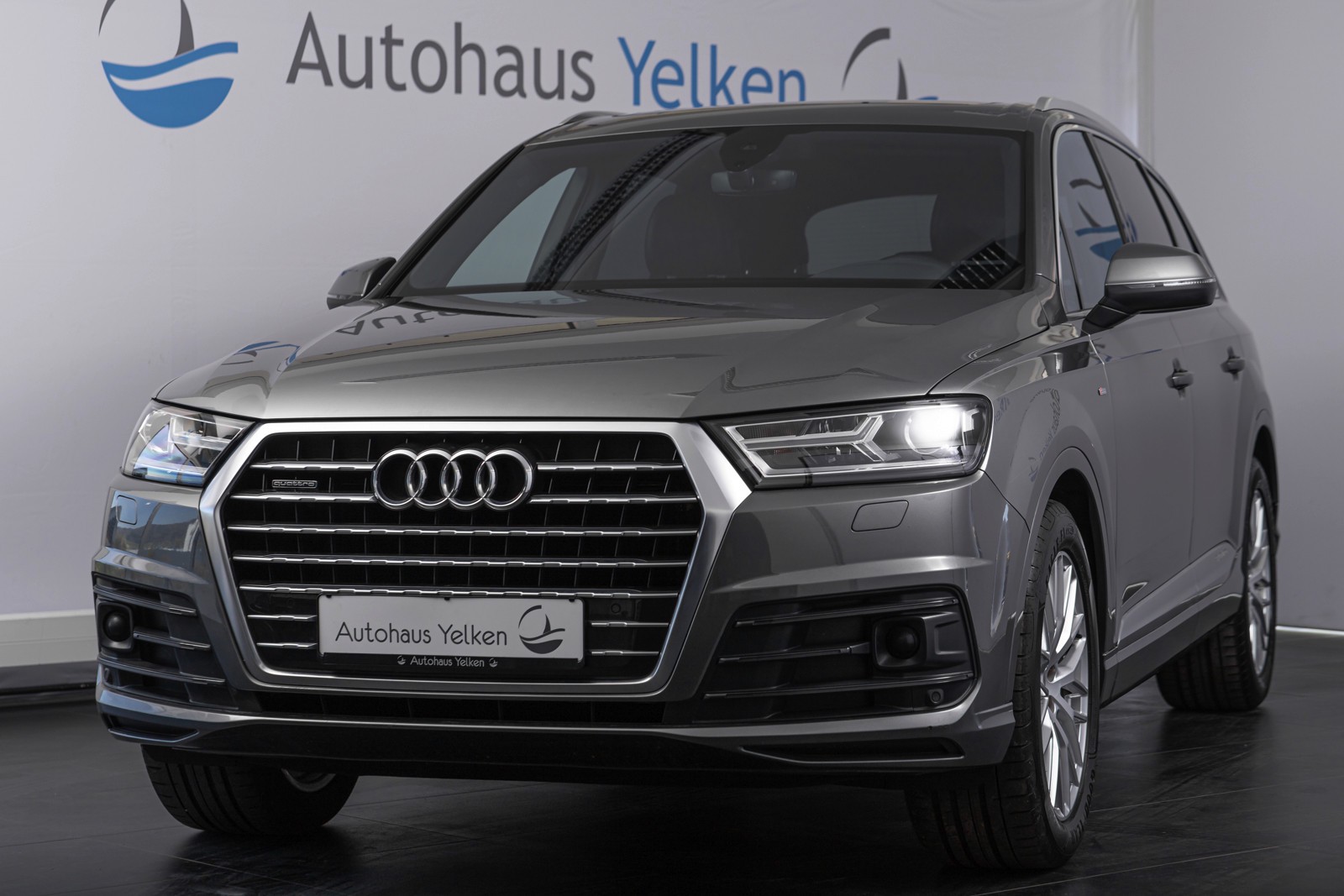 Audi Q7 3.0 TDI S-LINE VIRTUAL ACC PANO LUFT MEMORY