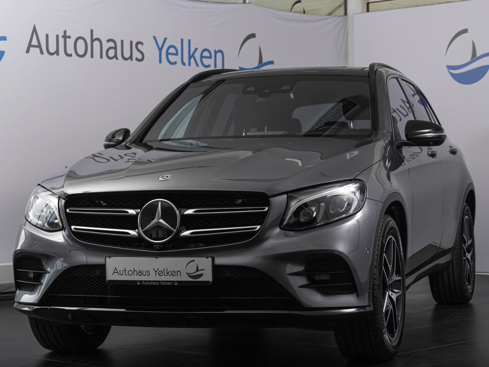 Mercedes-Benz GLC 250 d 4Matic *COMAND*DIST*HUD*LED*360°*PANO*NIGHT*AHK*