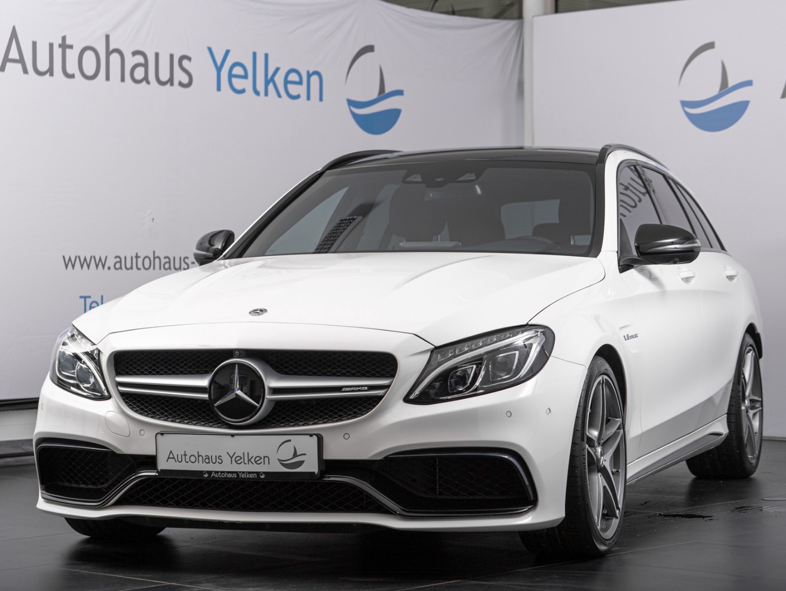 Mercedes-Benz C 63 AMG T COMAND DISTRONIC-PLUS PERFORMANCE