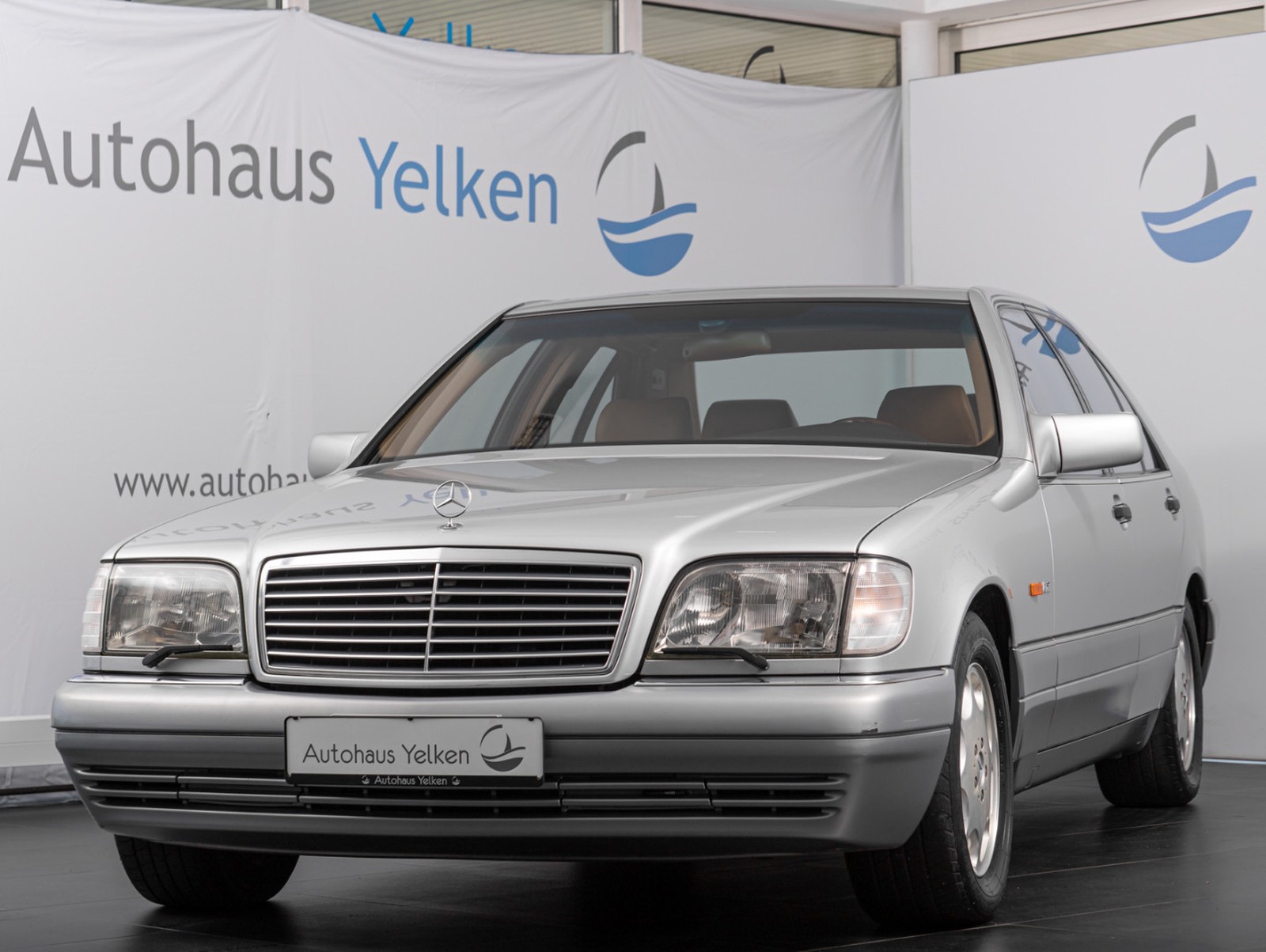 Mercedes-Benz S 600  SOFT-CLOSE KÜHLSCHRANK LUFT SBD MEMORY