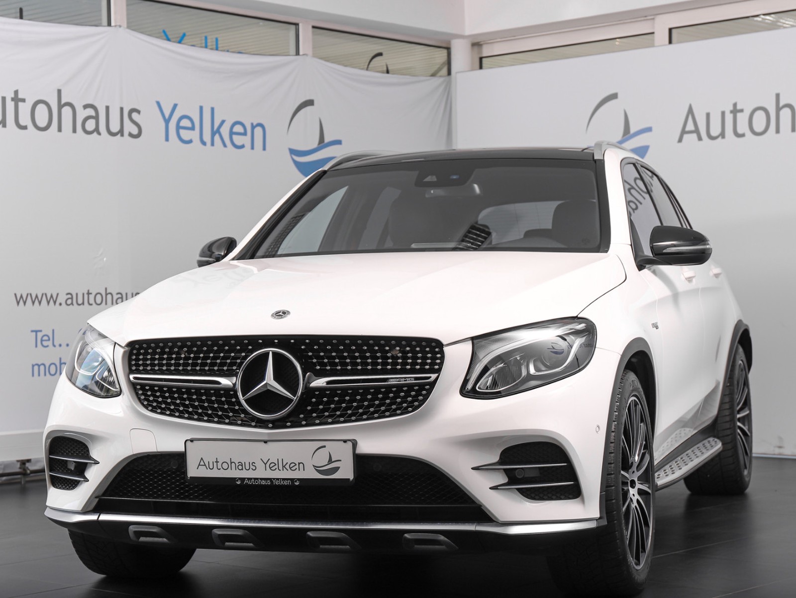 Mercedes-Benz GLC 43 AMG COMAND PANO TRITTBRETT RFK LED