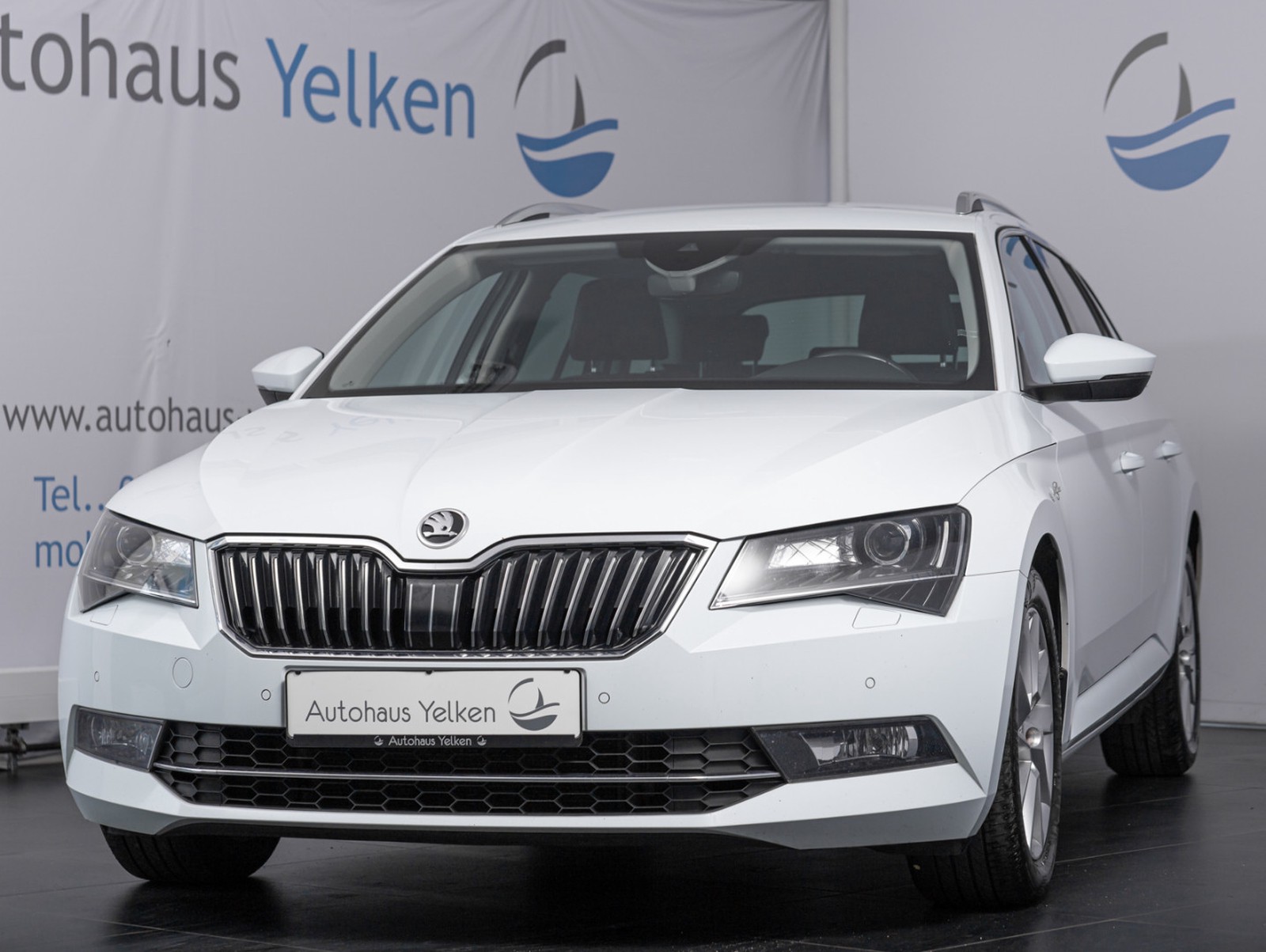 Skoda Superb Combi L&K KEYLESS BI-XENON CANTON LAURIN&KLEMENT