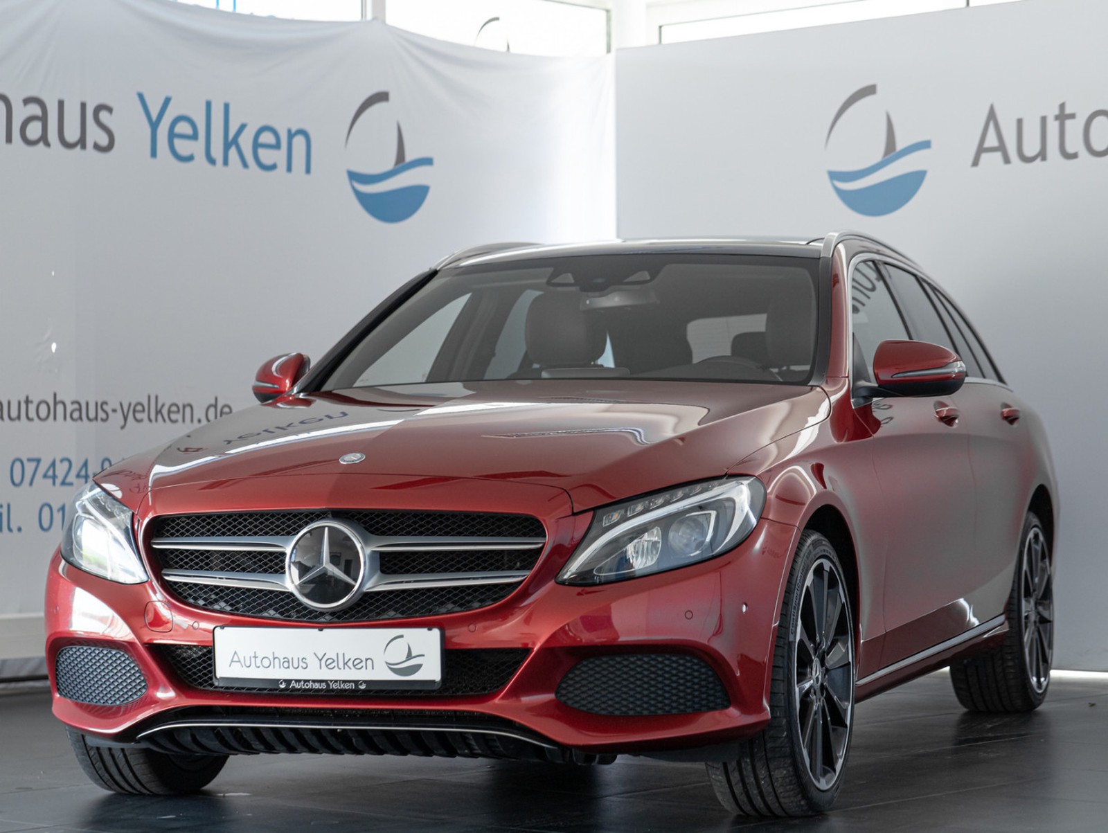 Mercedes-Benz C 220 d 4Matic T AVANTGARDE COMAND BURMESTER DISTRONIC PANO