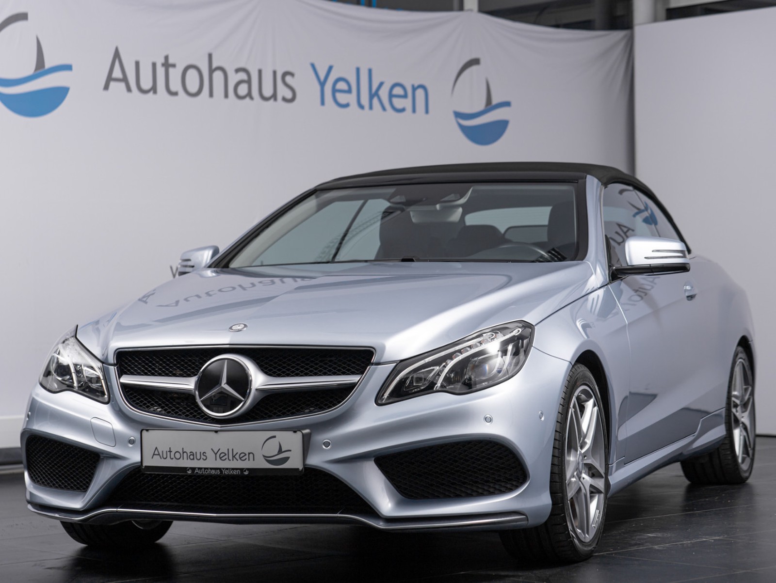 Mercedes-Benz E 350 d AMG COMAND DIST H&K ILS TW LEDER AIRSCARF