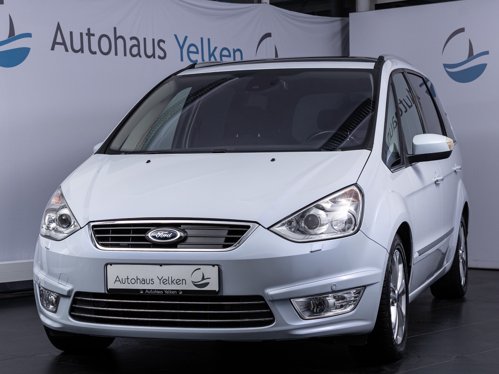 Ford Galaxy Titanium NAVI ACC PANO Bi-XE IVDC RFK MEM