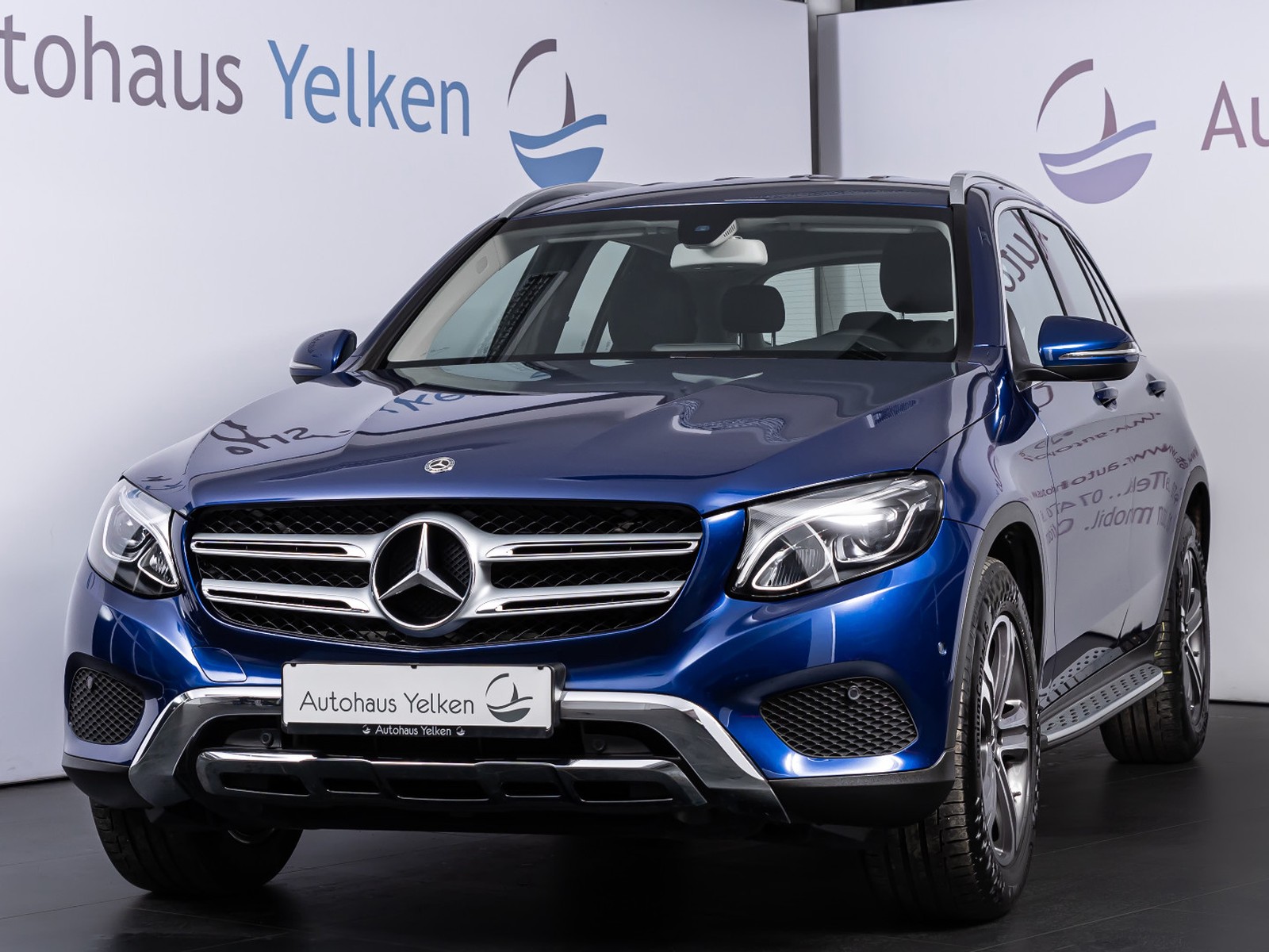 Mercedes-Benz GLC 250 d 4Matic NAVI LED OFF-ROAD AHK KEYLESS