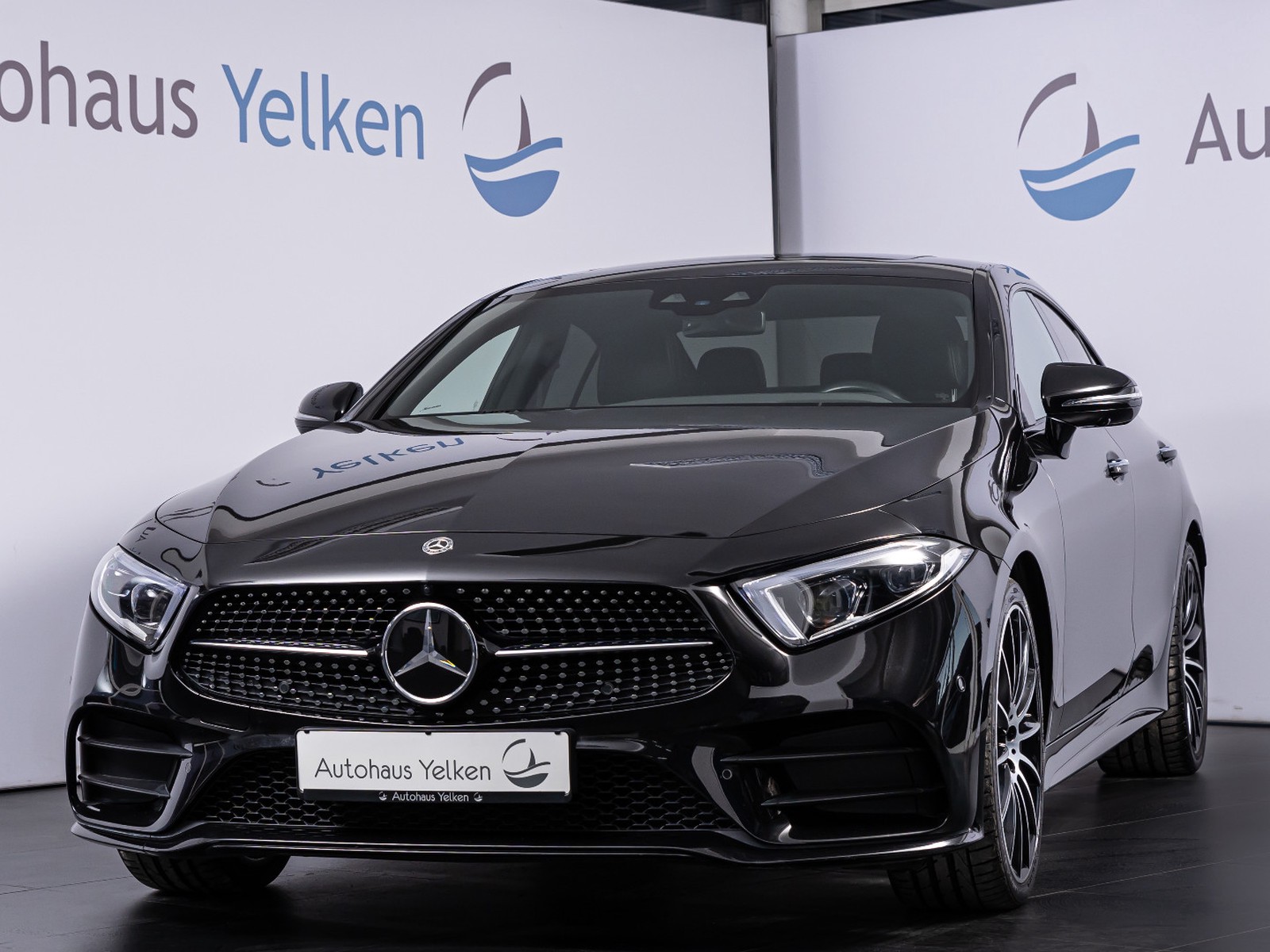 Mercedes-Benz CLS 450 AMG 4Matic COMAND HUD LED BURMESTER 360