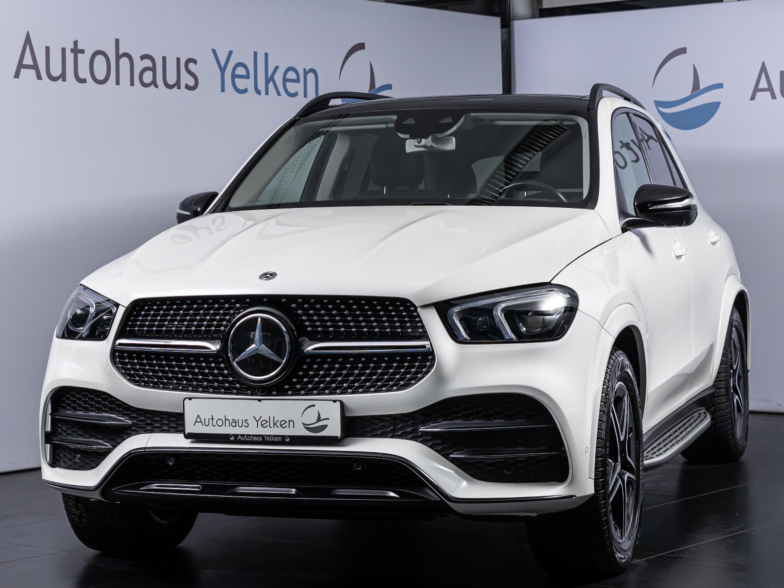 Mercedes-Benz GLE 450 4Matic AMG DISTRO LUFT PANO LED AHK 360°