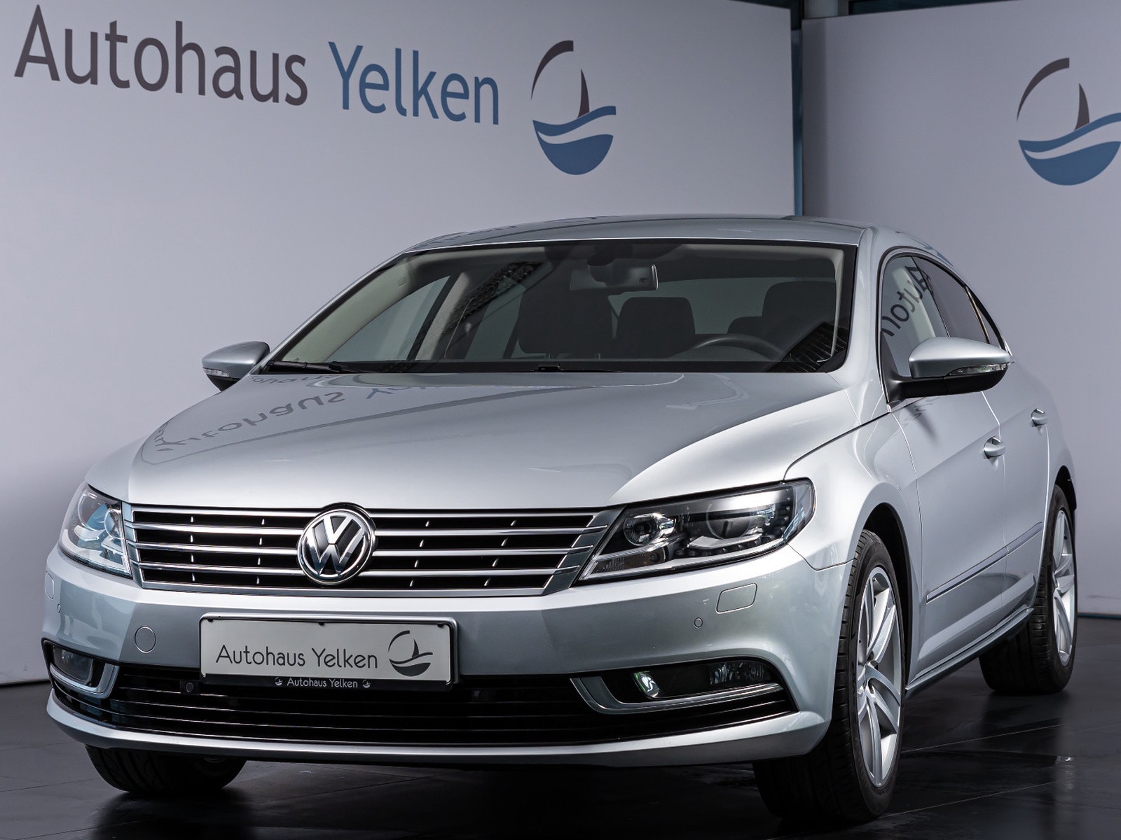 Volkswagen CC Basis BMT DSG NAVI Bi-XE STD-HZ PDC RFK LEDER