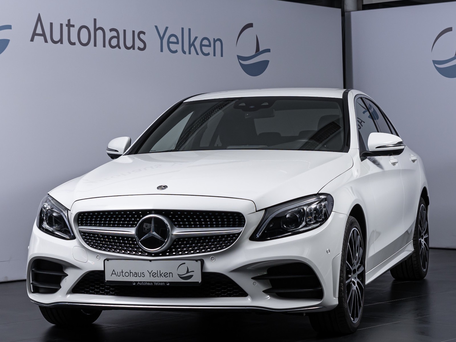Mercedes-Benz C 400 4M AMG Line*STD-HZ*360°*DISTR*LED*19ZOLL