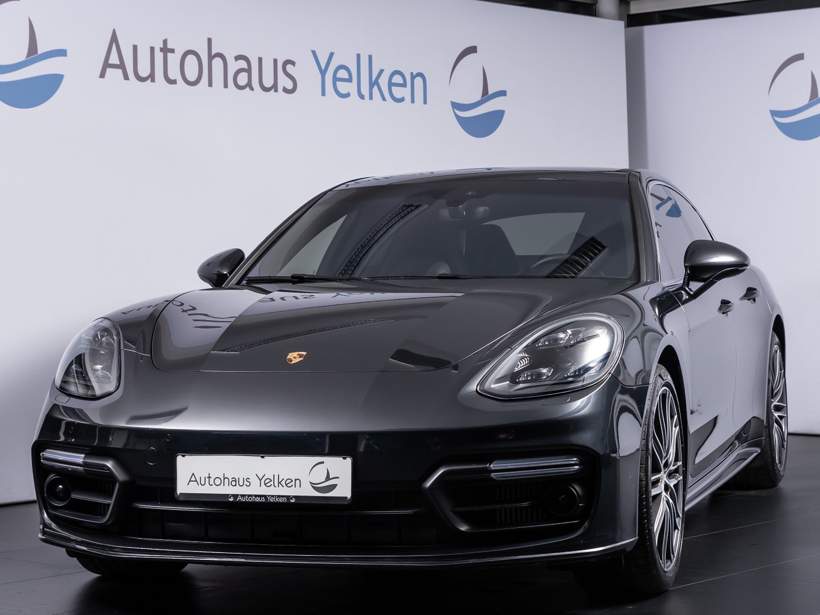 Porsche Panamera 4S Diesel SPORT-DESIGN-PAKET MATRIX LED