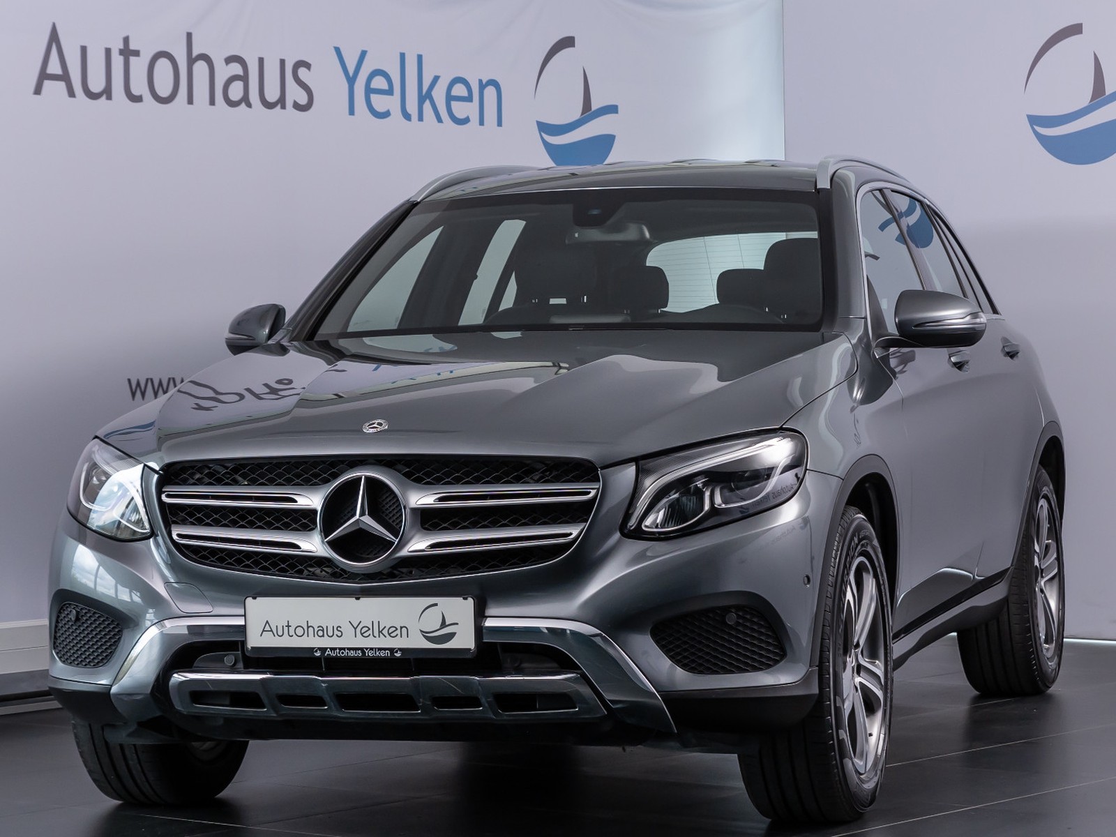 Mercedes-Benz GLC 250 d 4Matic NAVI AHK OFF-ROAD LED RFK STD-H