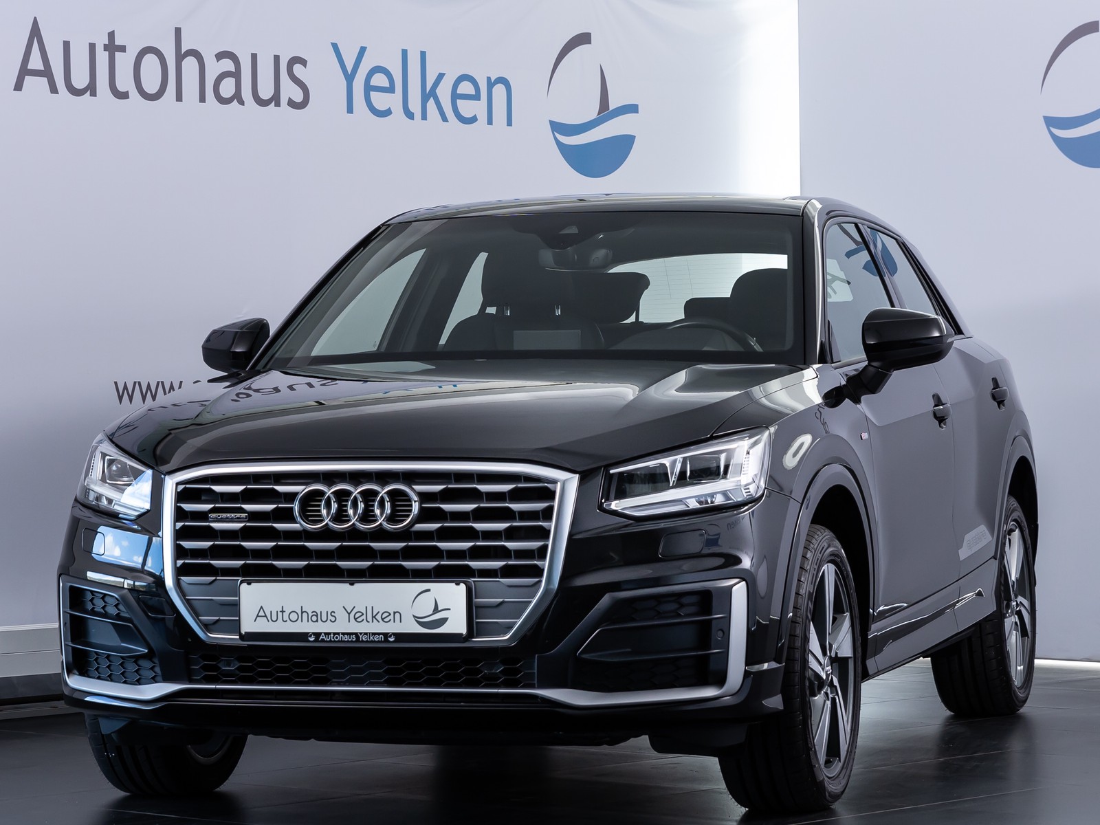 Audi Q2 quattro sport 2.0 TDI S-LINE PANO AHK LED ACC