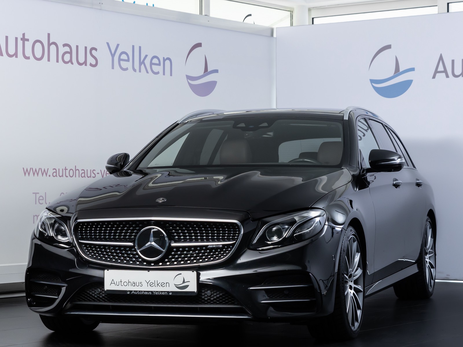 Mercedes-Benz E 53 AMG 4M+ MBEAM PANO DISTR BURMESTER HUD 360