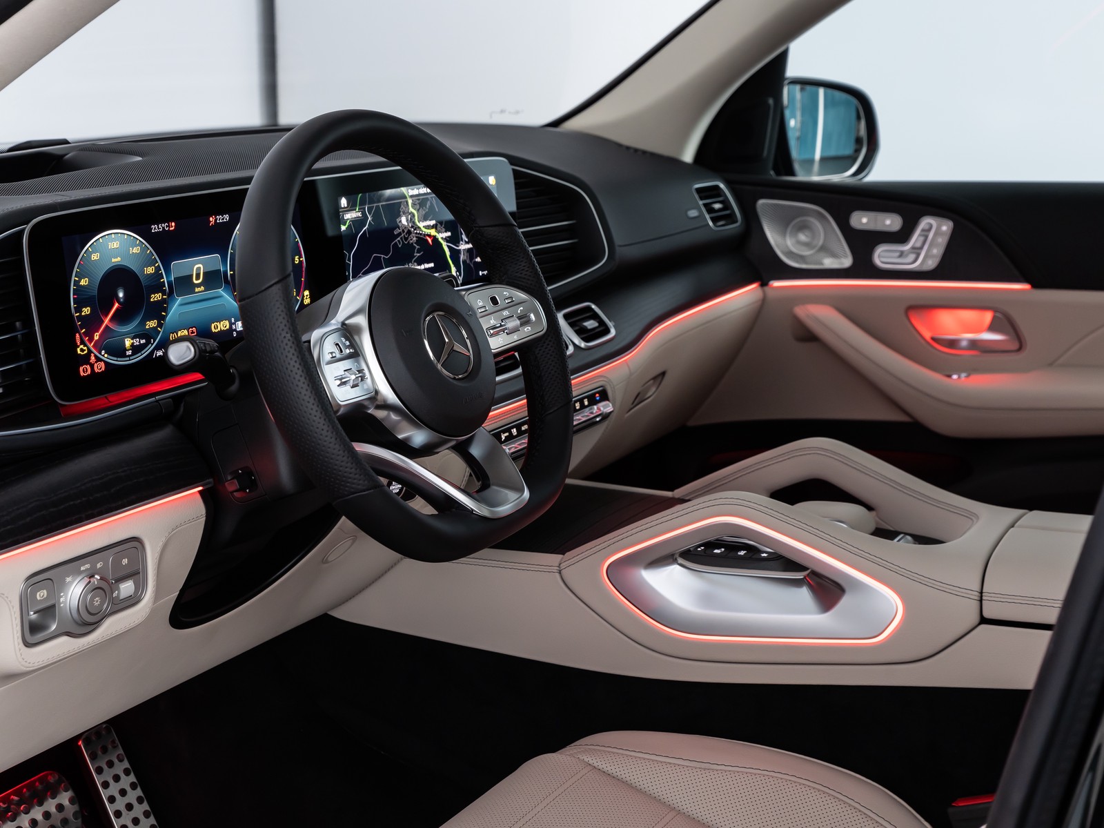 Mercedes-Benz GLS 400 d 4M AMG LINE ENTERTAIN DISTR PANO AHK