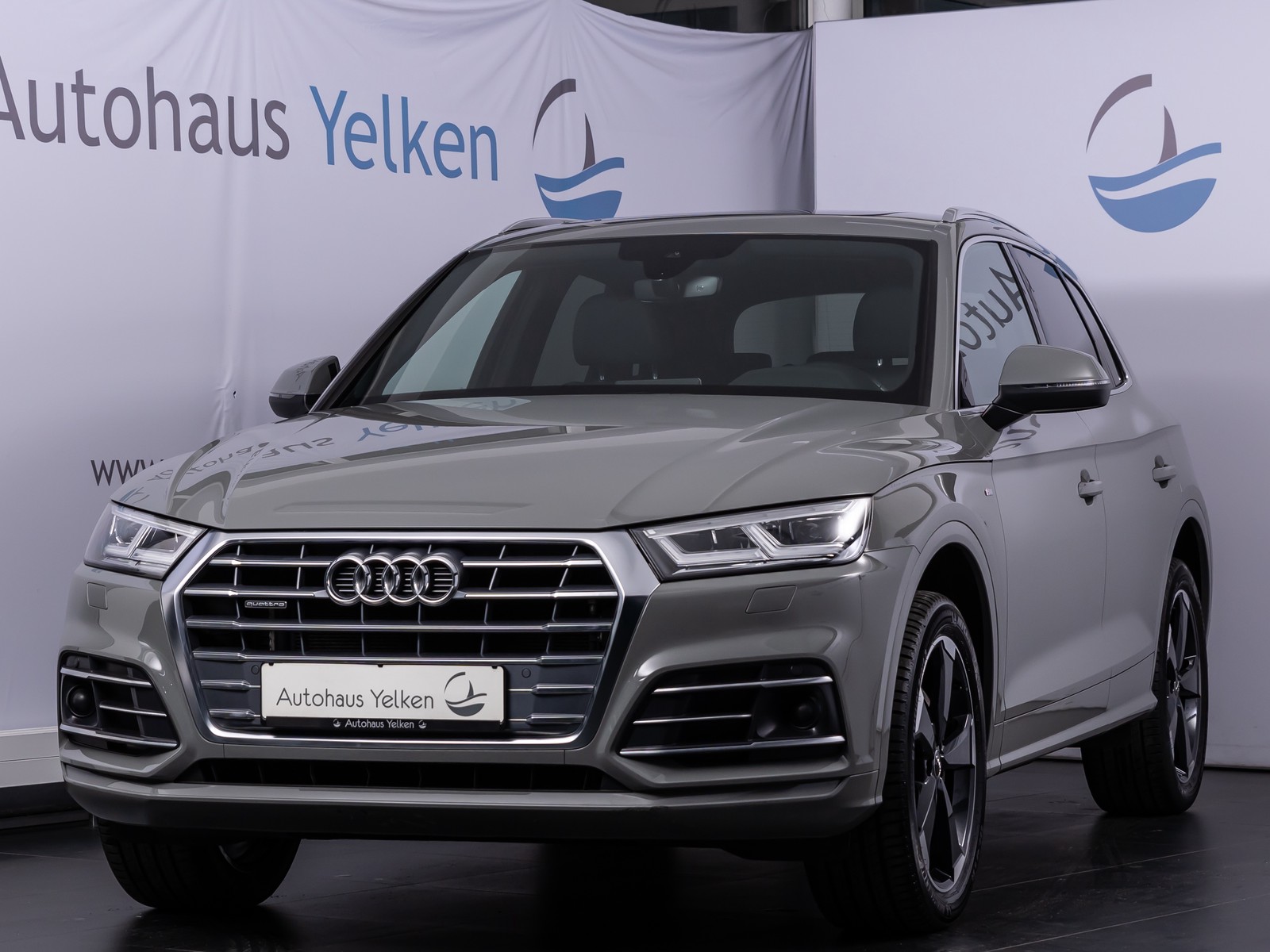 Audi Q5 40 TDI qu S-line sport ACC PANO STDHZ AHK 20"