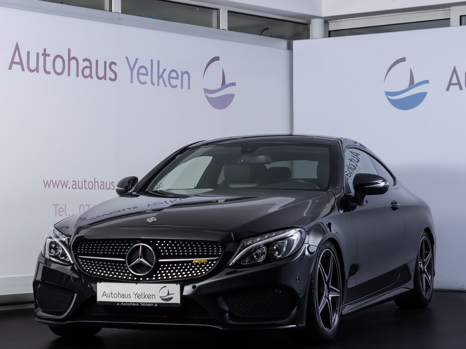 Mercedes-Benz C 300 AMG-LINE LED NIGHT S-AUSPUFF