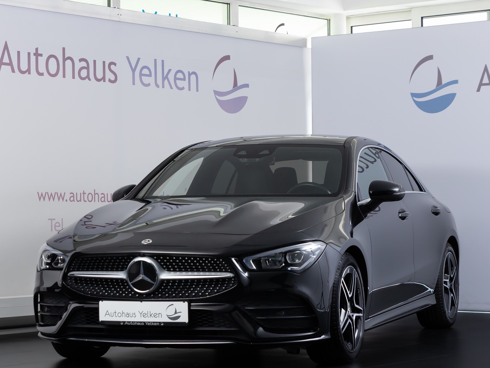 Mercedes-Benz CLA 220 d AMG-LINE LED PANO DISTR HUD 360°