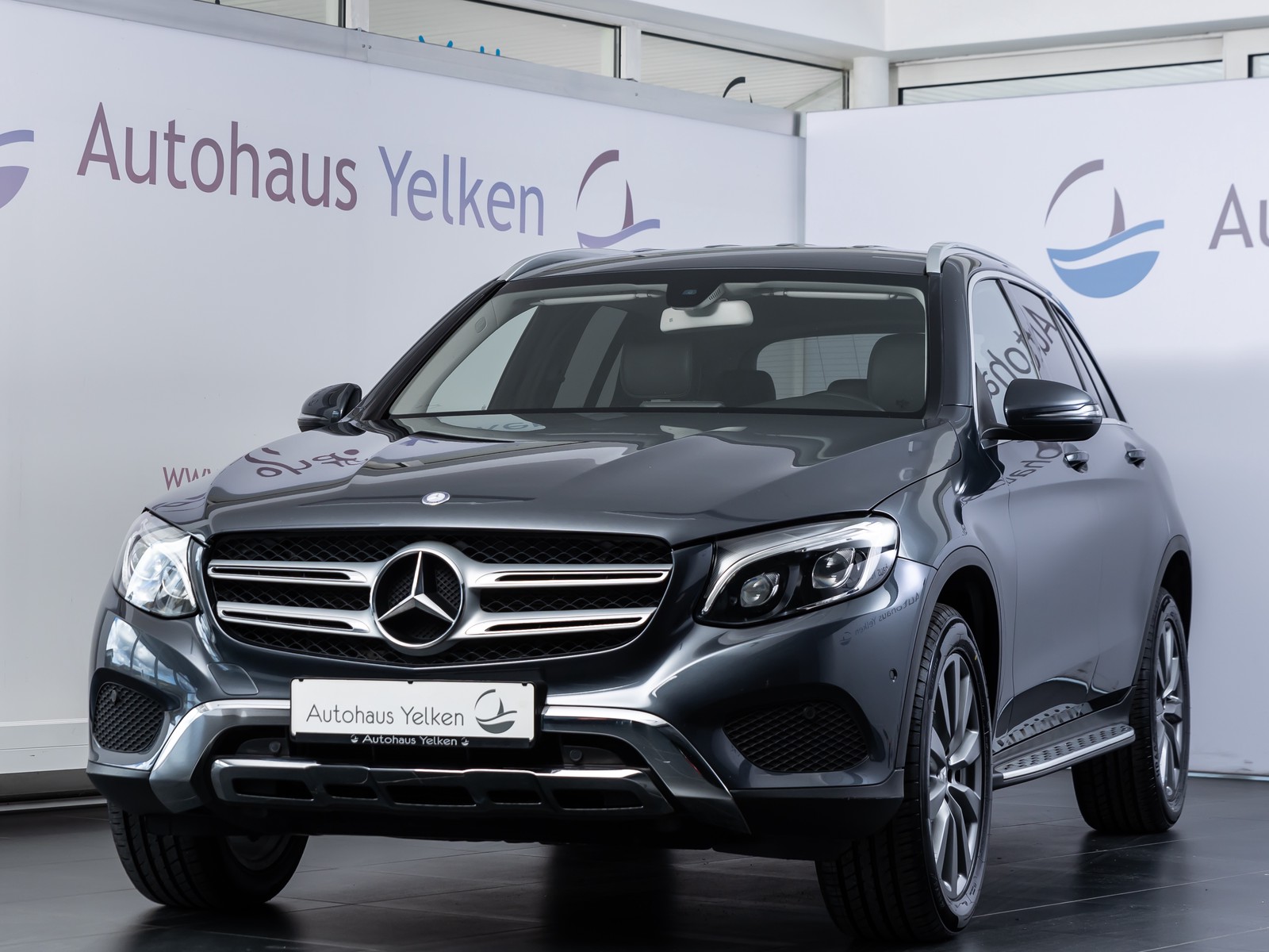 Mercedes-Benz GLC 250 d 4M LED OFF-ROAD AHK SHZ