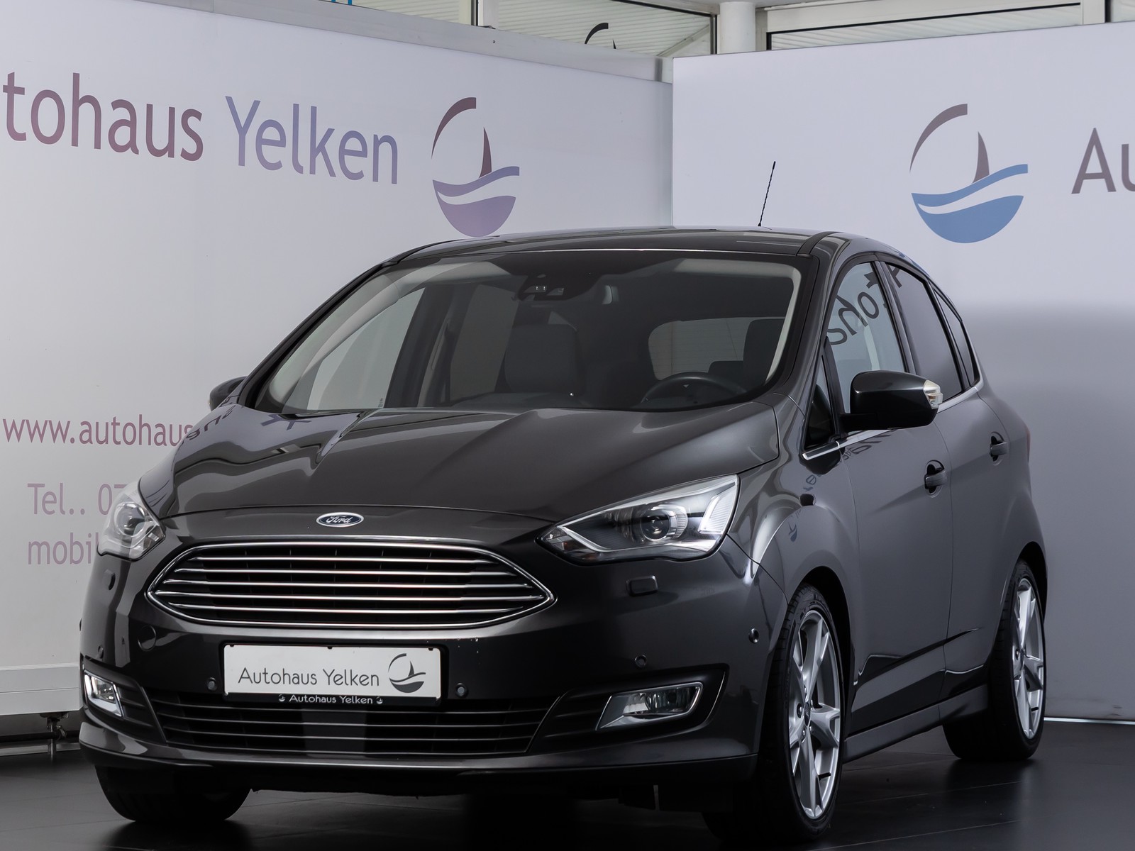 Ford C-MAX Titanium BI-XENON STDHZ CITY-STOP AHK RFK