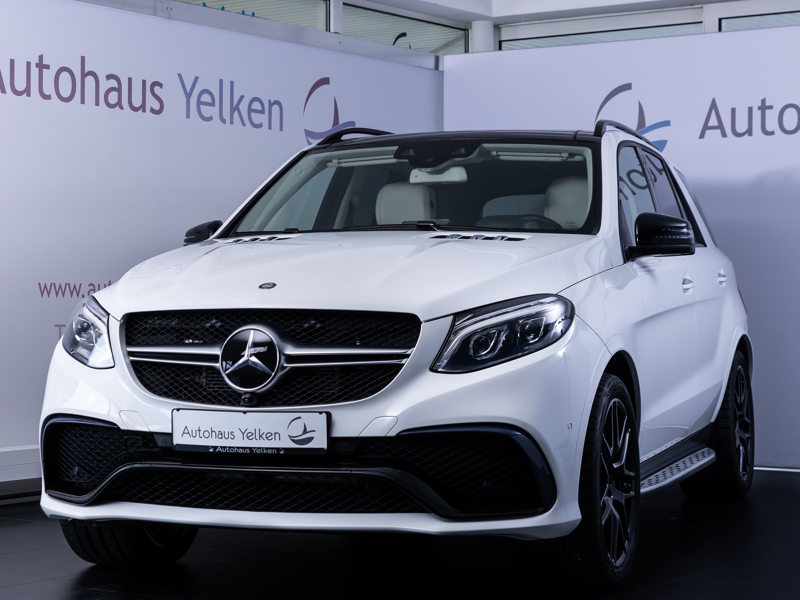 Mercedes-Benz GLE 63 AMG 4M DISTR PANO H-K HUD AHK 360