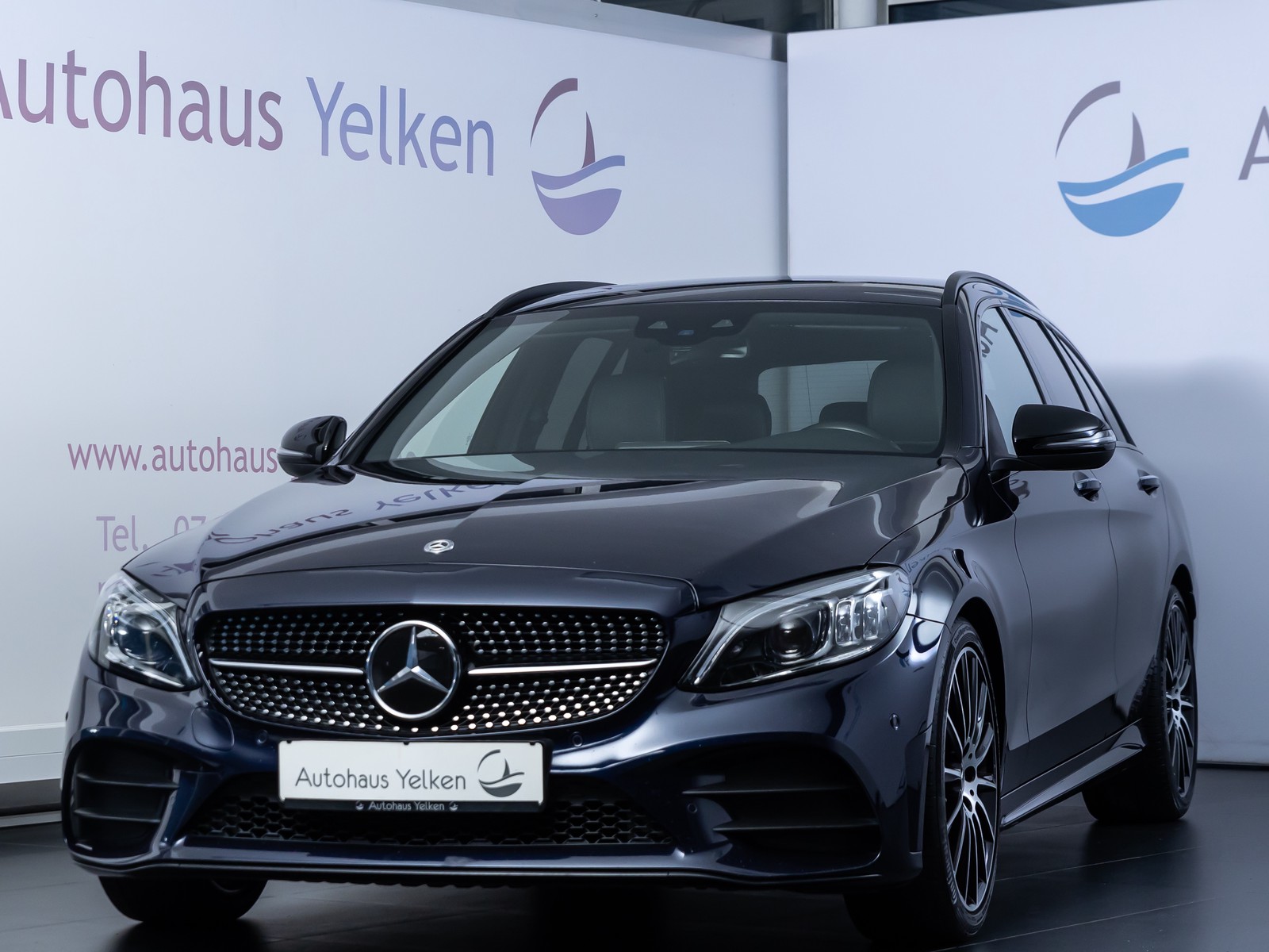 Mercedes-Benz C 220 d T AMG LINE MBEAM BURM DISTR STDHZ AHK