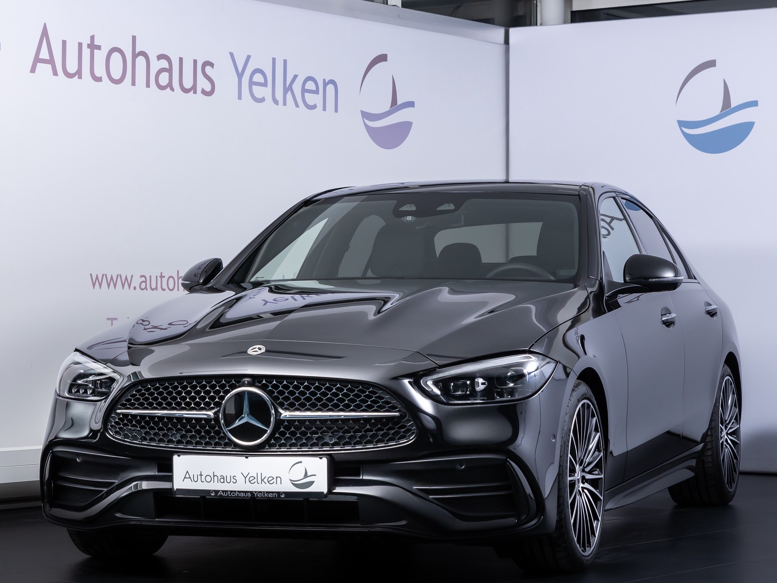 Mercedes-Benz C 220 d AMG-LINE DISTR BURM HUD PANO AHK 360°