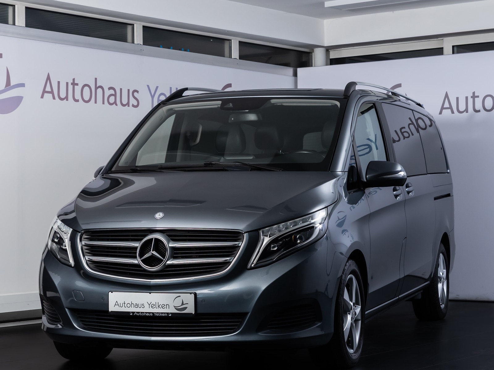 Mercedes-Benz V 250 CDI Edition lang LED NAVI AHK TEMP LEDER