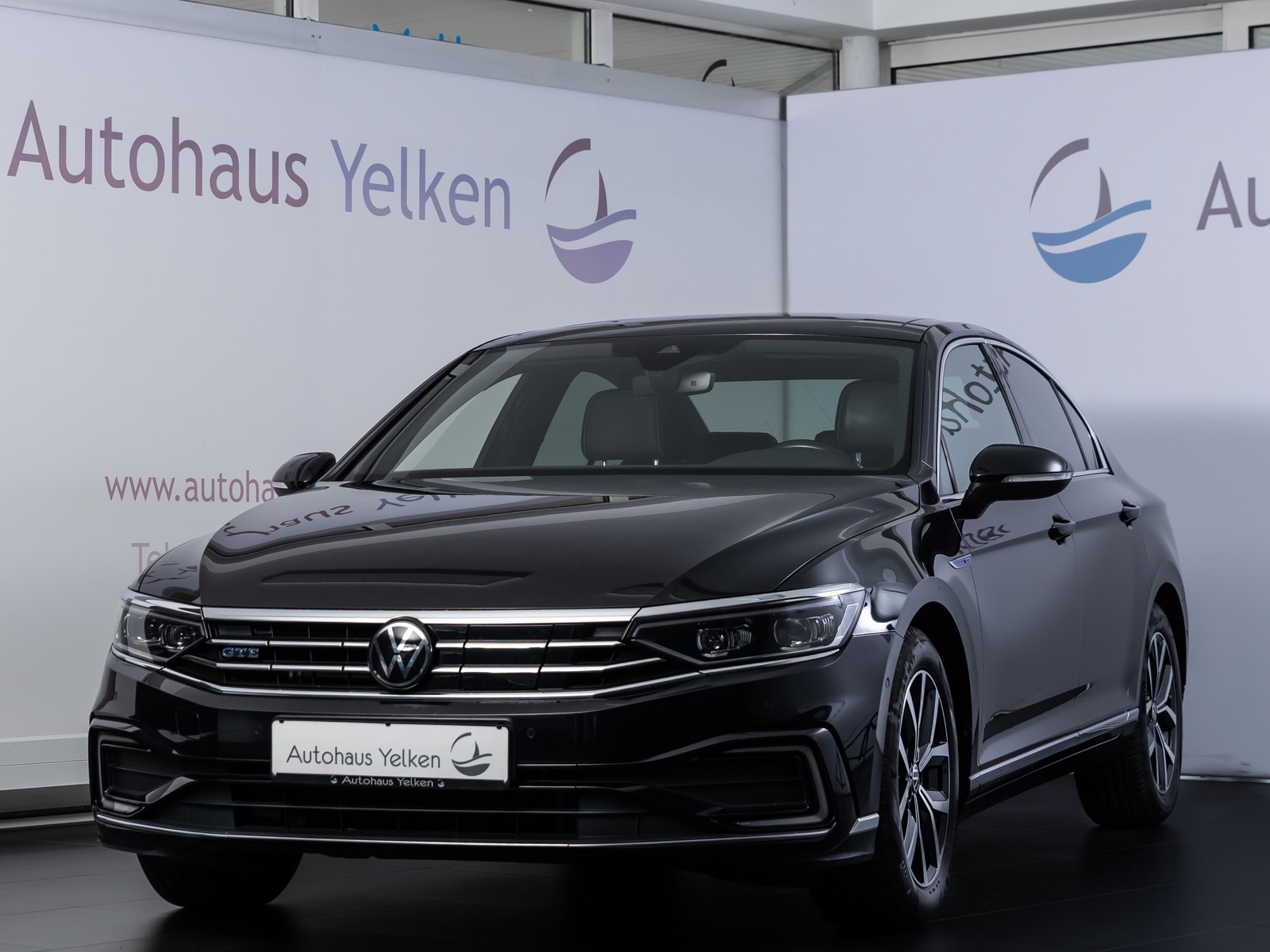 Volkswagen Passat 1.4 TSI GTE ACC MATRIX PANO RFK VIRTUAL