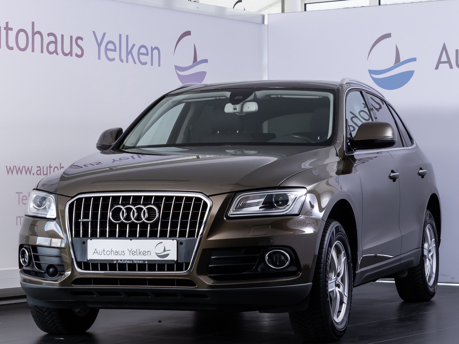 Audi Q5 2.0 TDI MMI-PL ACC XENON PANO RFK AHK