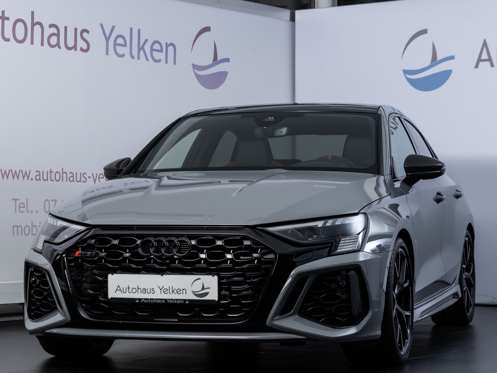 Audi RS3 2.5 TFSI CARBON DYNAMIK VMAX290 KERAMIK PANO