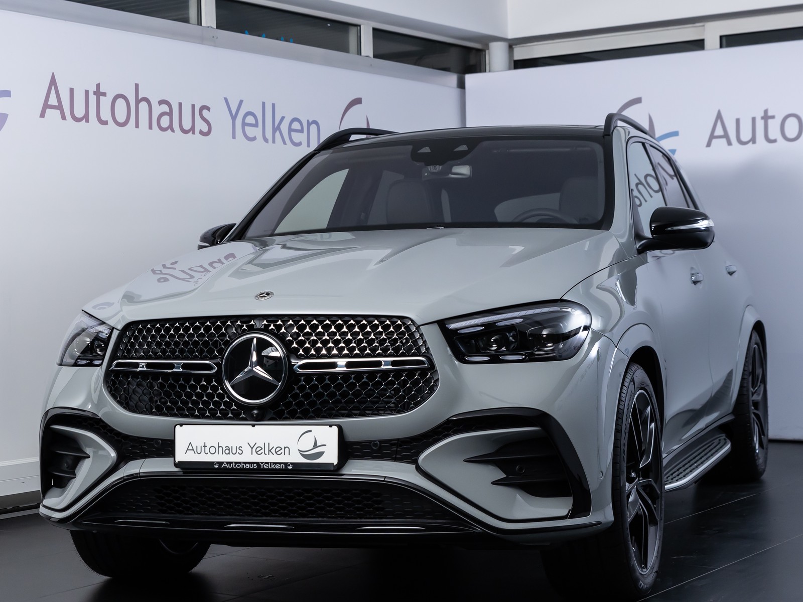 Mercedes-Benz GLE 450 d 4M AMG PREMIUM PANO HUD 7-SITZ AHK 360