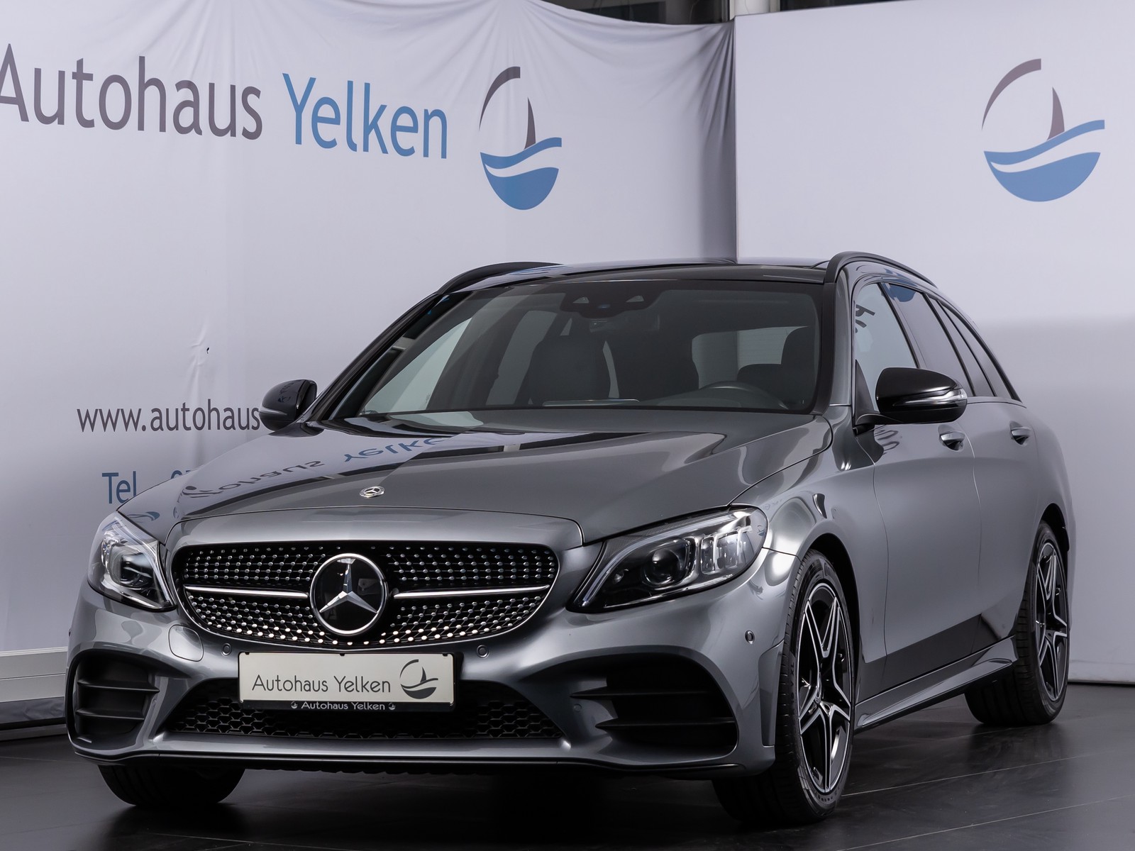 Mercedes-Benz C 220 d AMG-LINE NIGHT MULTIBEAM HUD PANO AHK