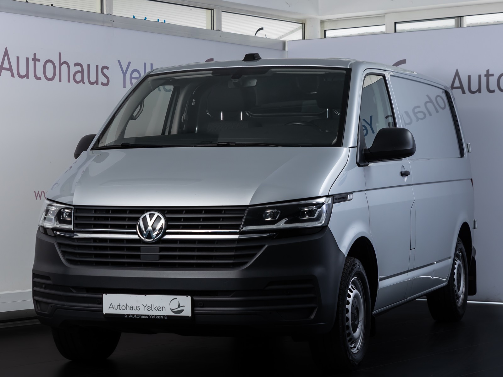 Volkswagen T6.1 Transporter 2.0 TDI ACC LED ZUHEIZER