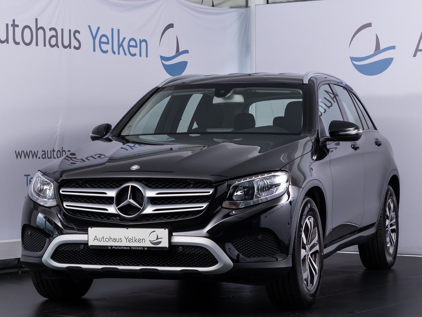 Mercedes-Benz GLC 220 d 4Matic AHK SHZ PARKASSIST