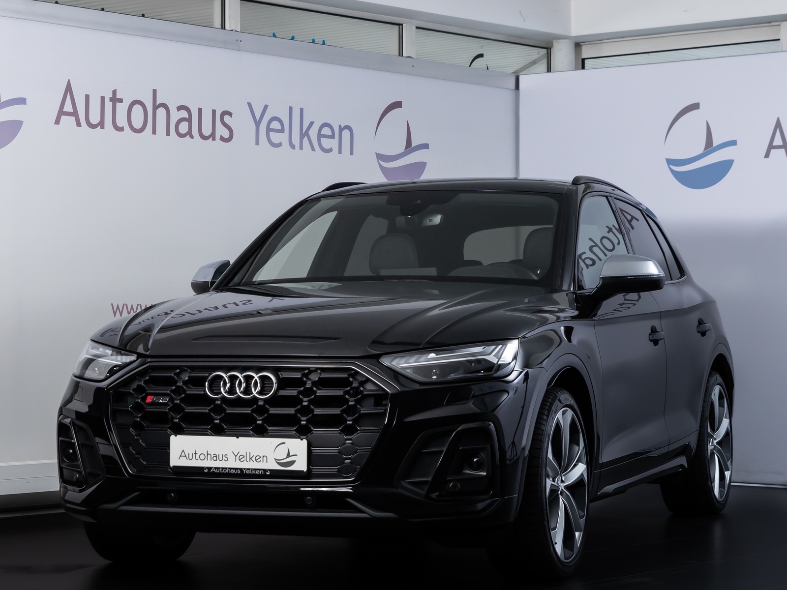 Audi SQ5 ACC MATRIX AHK VIRTUAL OPTIK RFK