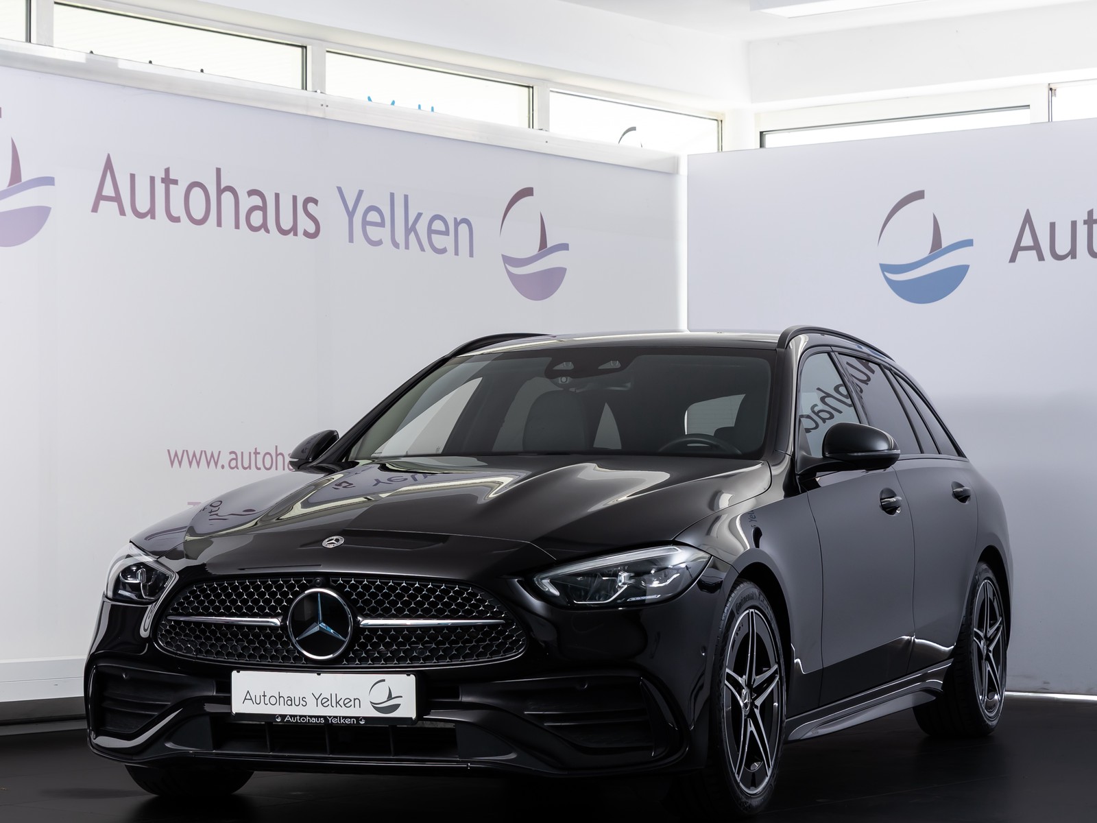 Mercedes-Benz C 220d AMG-LINE LED DISTR VIRTUAL AHK SPORTSITZ