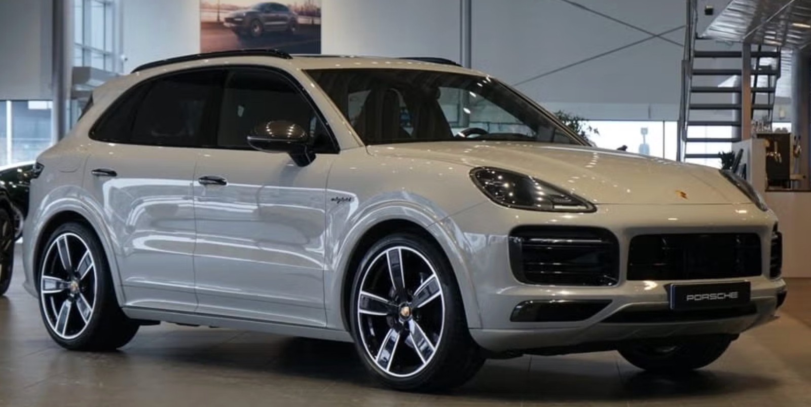 Porsche Cayenne E-Hybrid Platinum Edition PASM