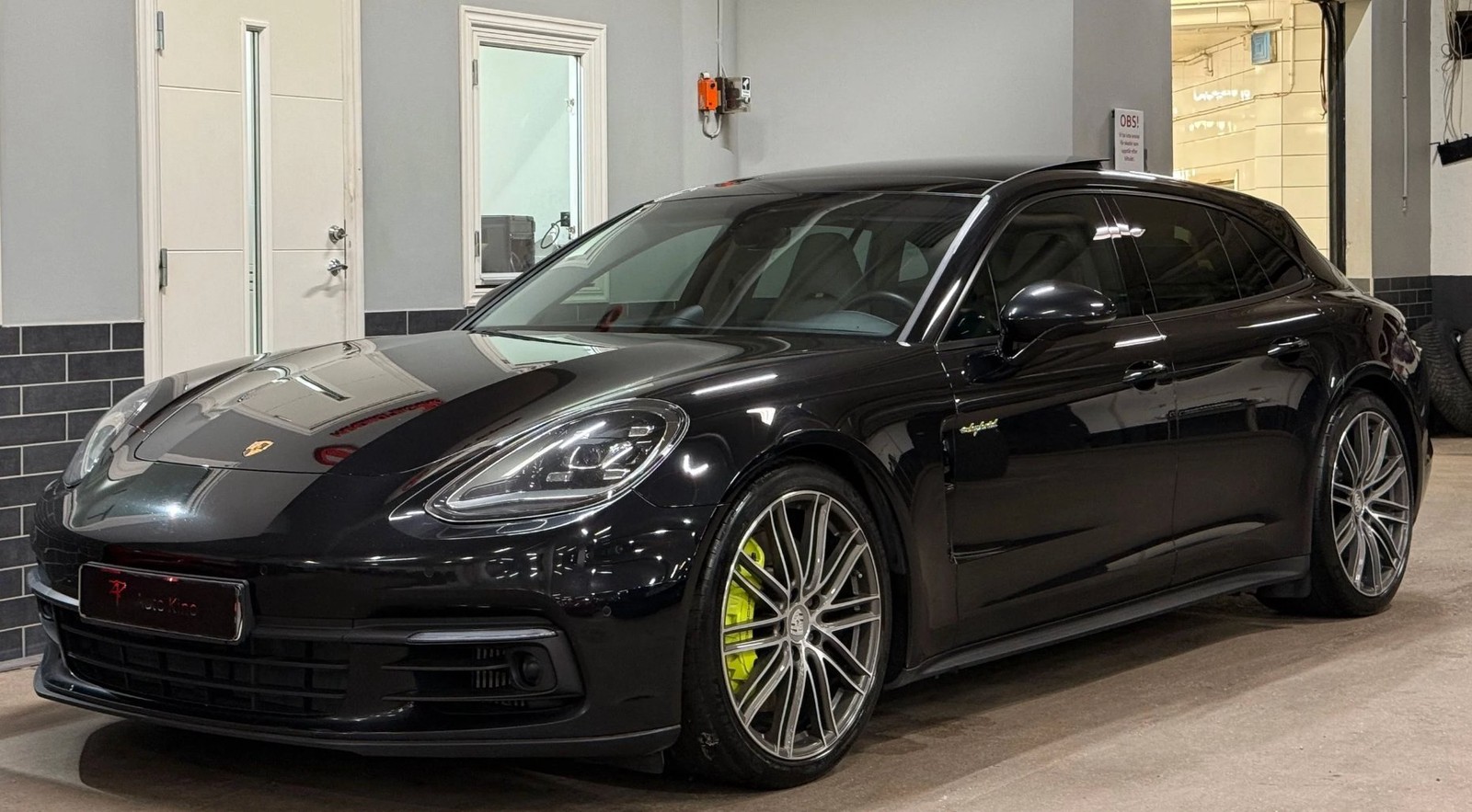 Porsche Panamera Sport Turismo 4 E-Hybrid