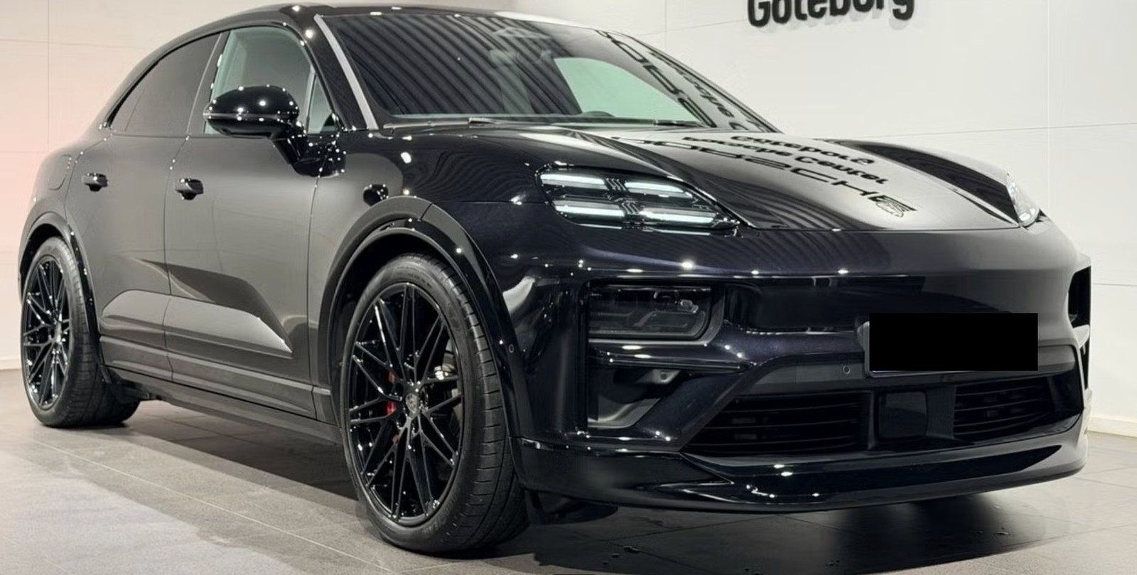 Porsche Macan Electric Turbo