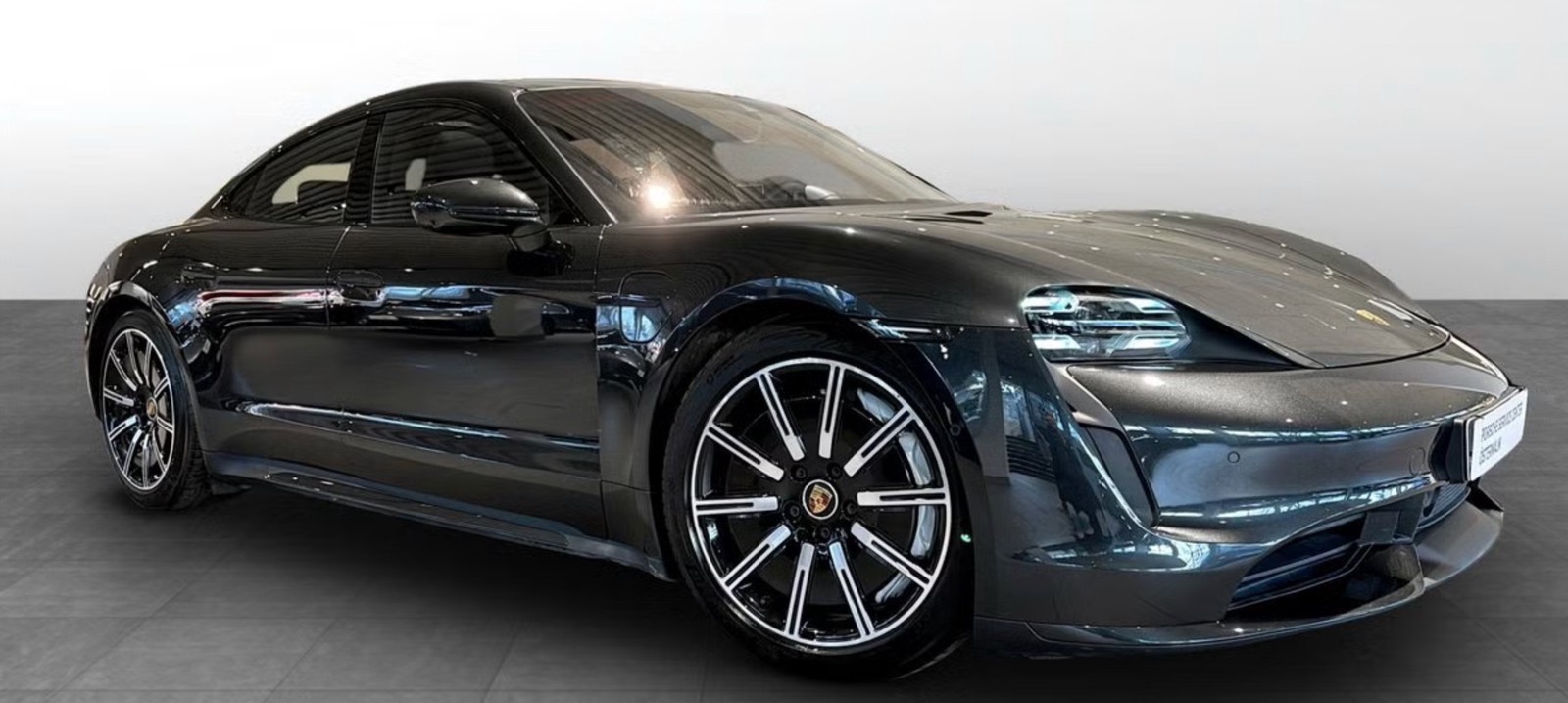 Porsche Taycan Turbo CHRONO/BOSE/PANO