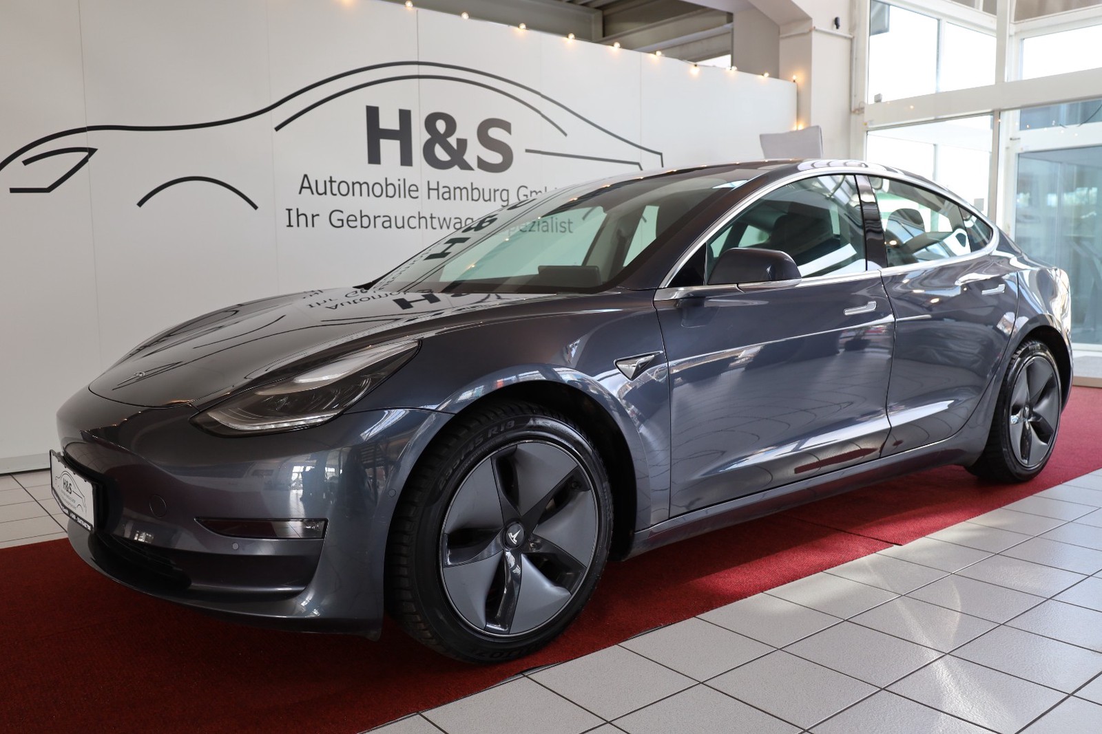 Tesla Model 3 Long Range AWD gebraucht kaufen in Wedel Preis 35300 eur Int.Nr. WE926 VERKAUFT