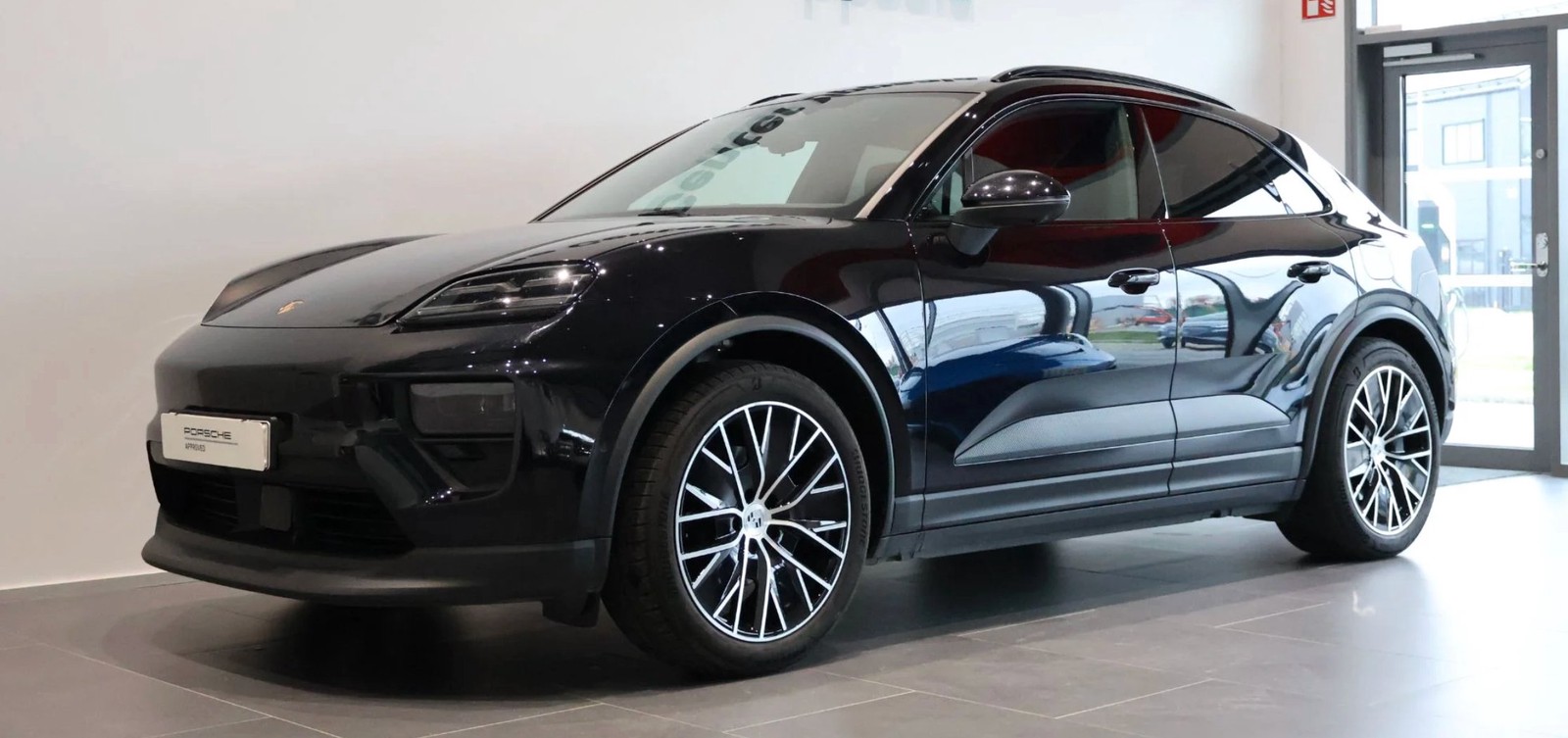 Porsche Macan Electric