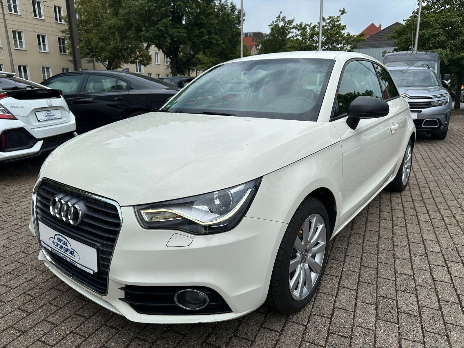 Audi A1 Ambition*DSG*XENON*KEYLESS*SITZHZG*