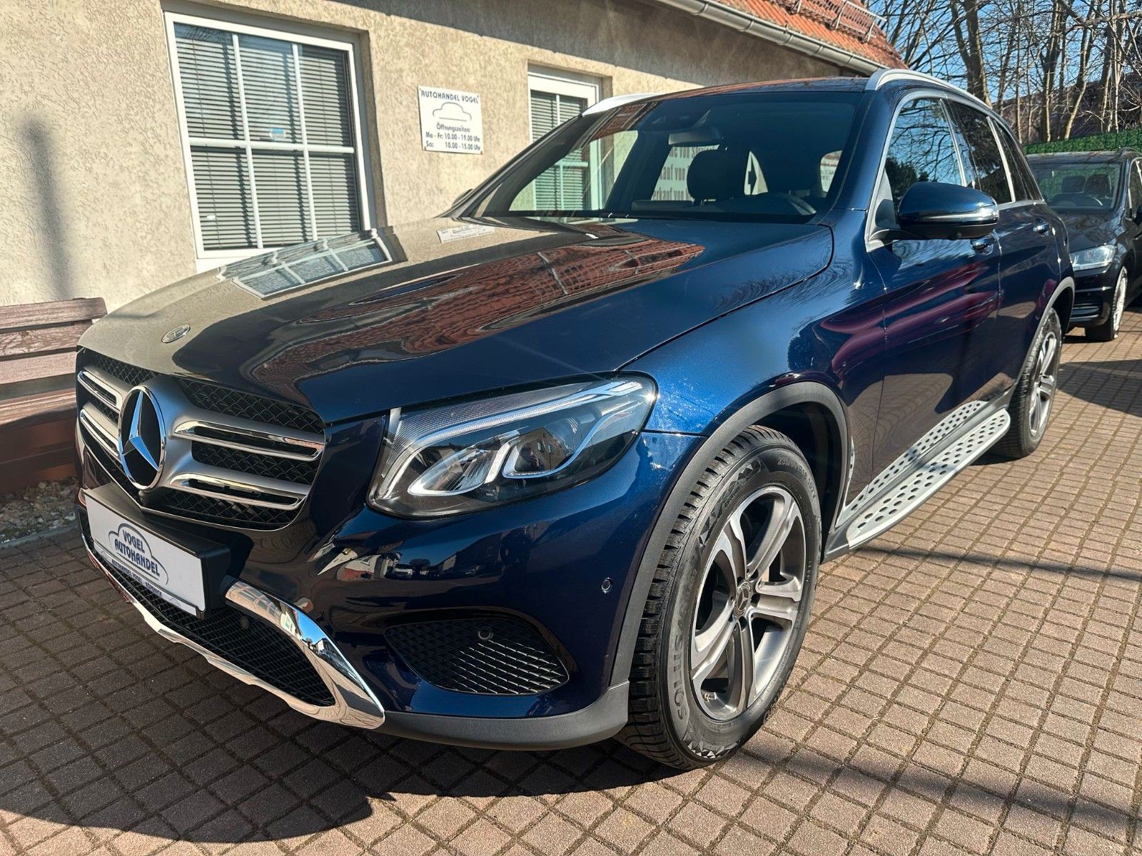 Mercedes-Benz GLC 250 d 4Matic*SITZHZG*COMAND*LED*