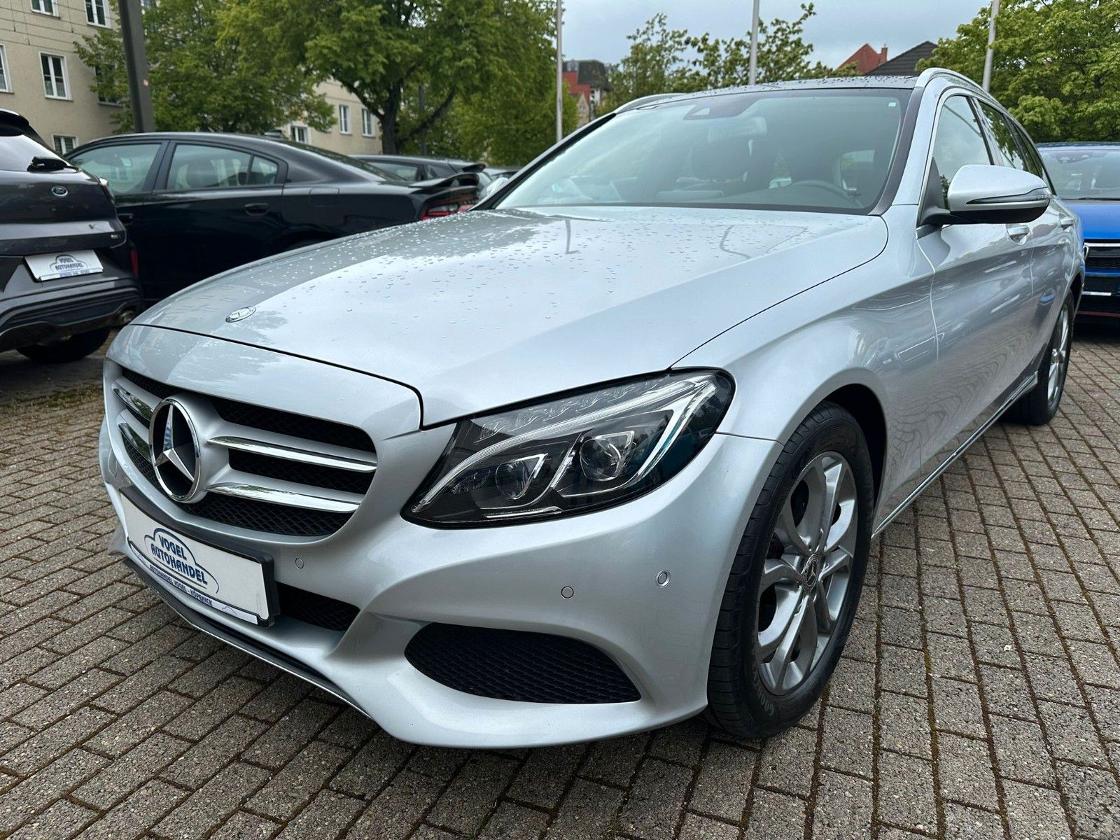 Mercedes-Benz C 220 BlueTec AVANTGA.*LED*PANO*COMAND*2.HD*AHK