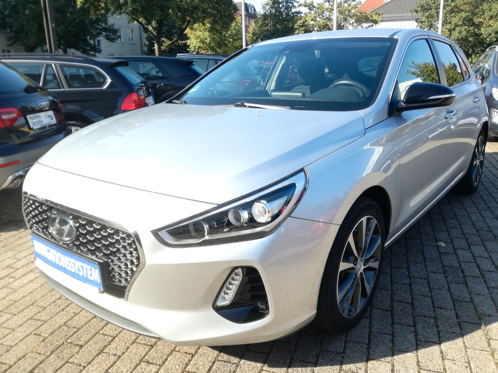 Hyundai i30 T-GDi Intro*NAVI*CAM*LED*DAB*SITZHZG*